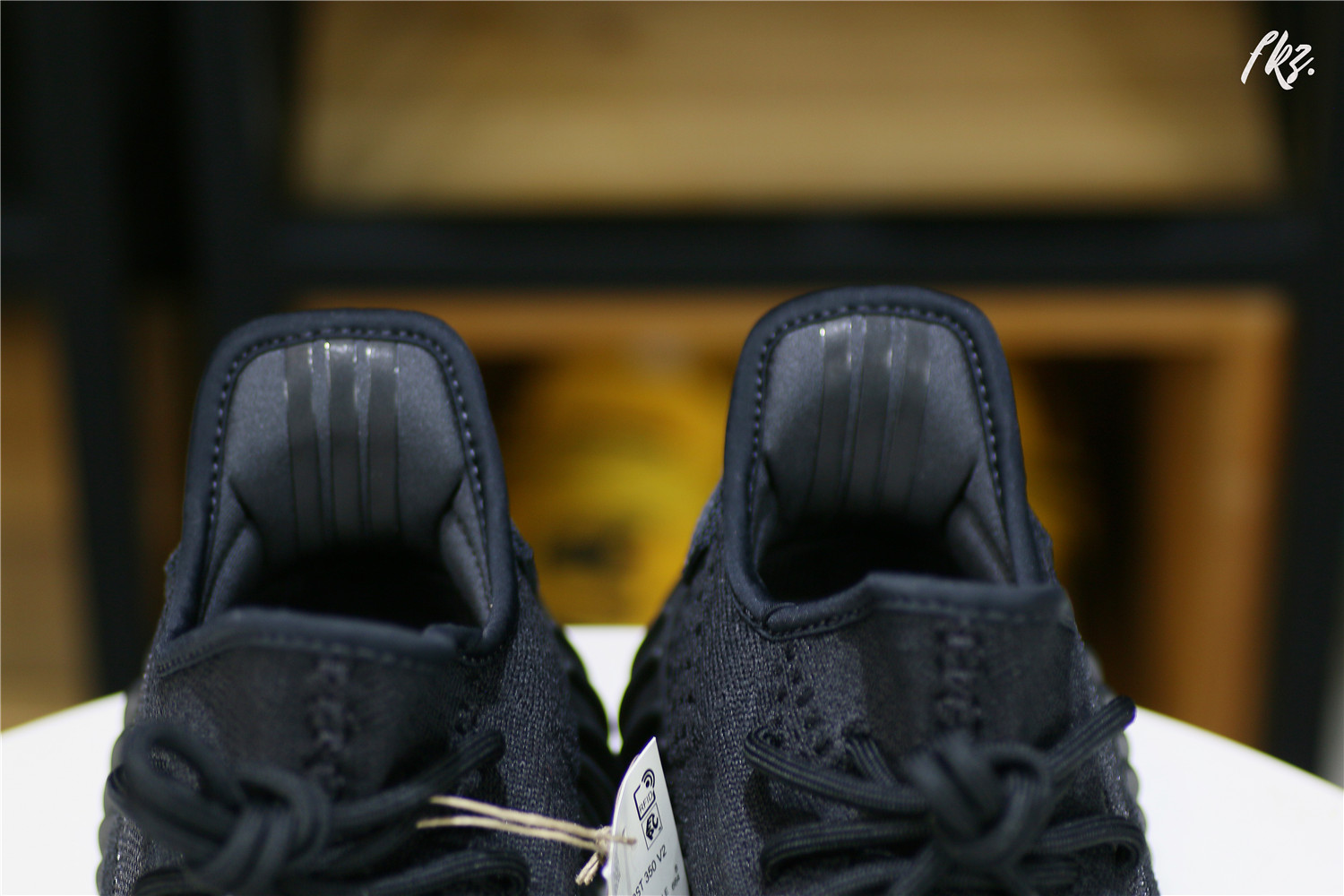 adidas Yeezy Boost 350 V2 Onyx