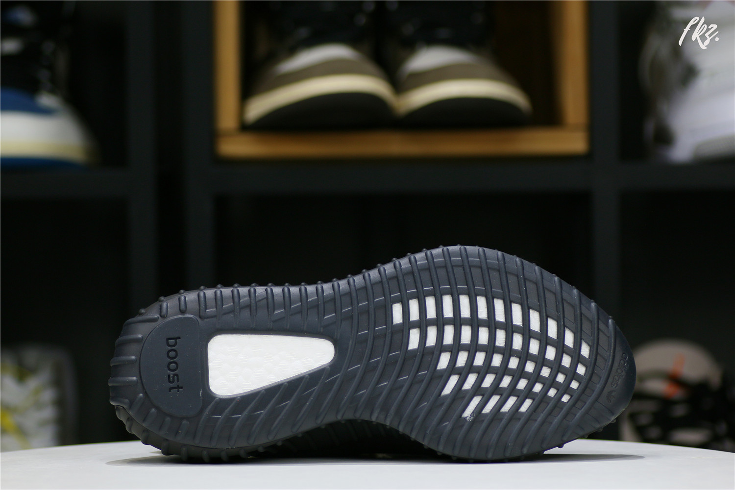 adidas Yeezy Boost 350 V2 Onyx