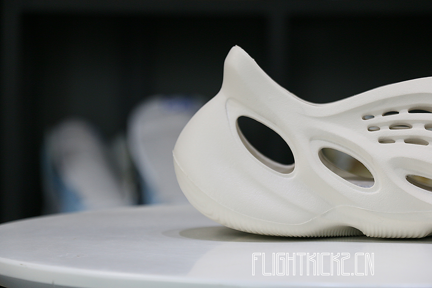 adidas Yeezy Foam RNNR Ararat （G55486骨白）