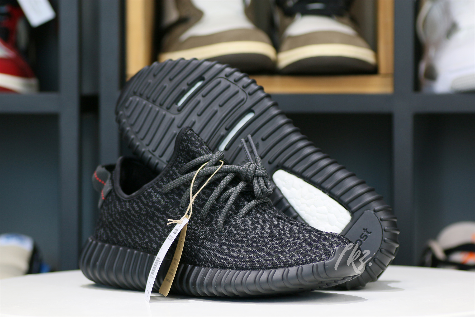 Yeezy 350 ‘Pirate Black' 2022