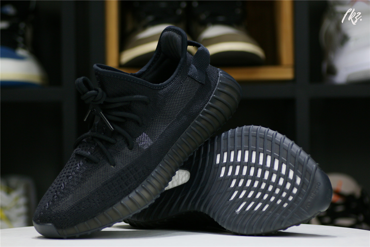 adidas Yeezy Boost 350 V2 Onyx