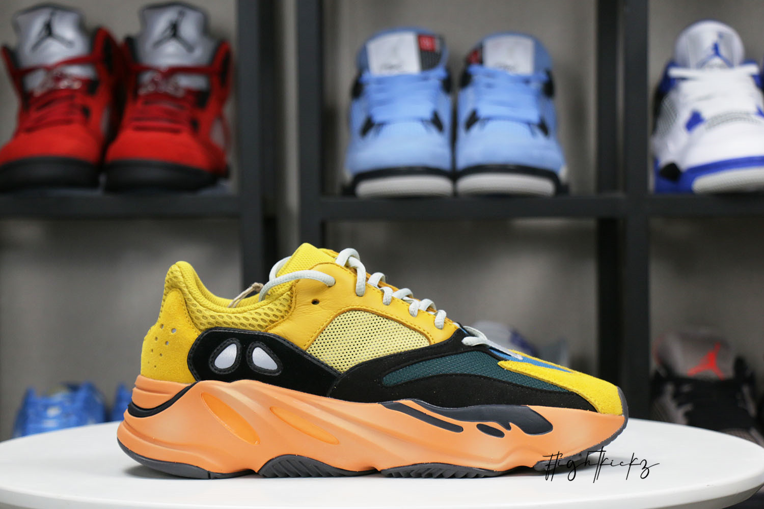 Yeezy Boost 700 Sun 2021