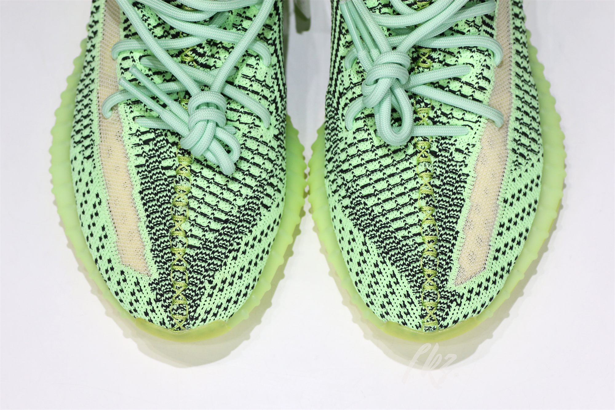 Yeezy Boost 350 v2 Yeezreel None Reflective (LN5 A1)
