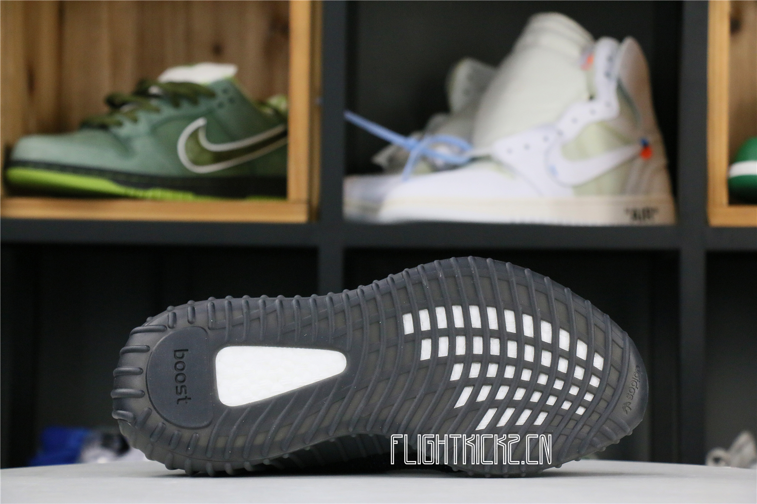 adidas Yeezy Boost 350 V2 Dazzling Blue