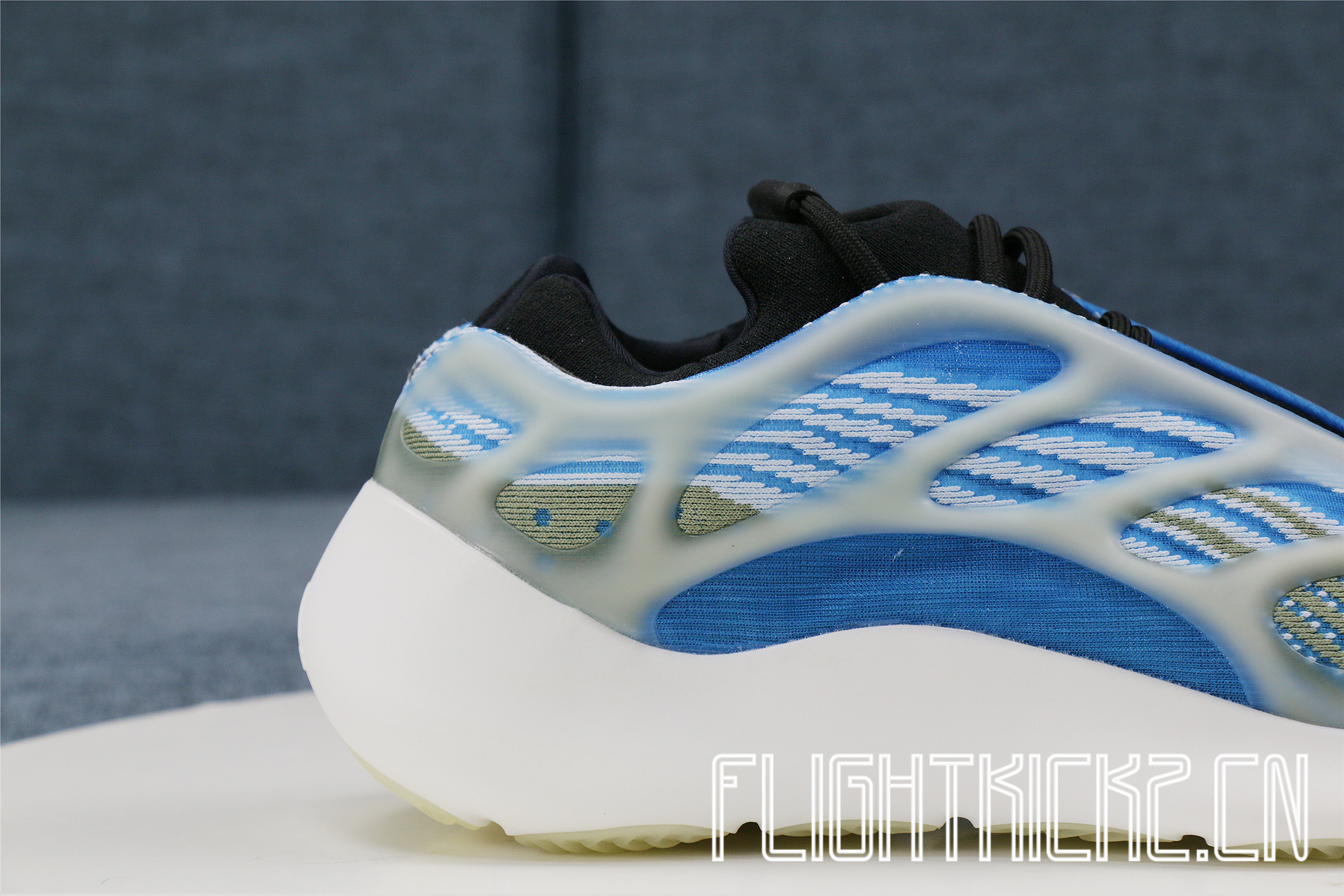 Adidas Yeezy Boost 700  Azareth”