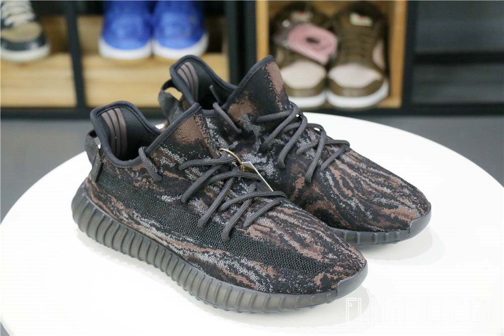 Yeezy Boost 350 V2 MX Rock(LN5 A1)