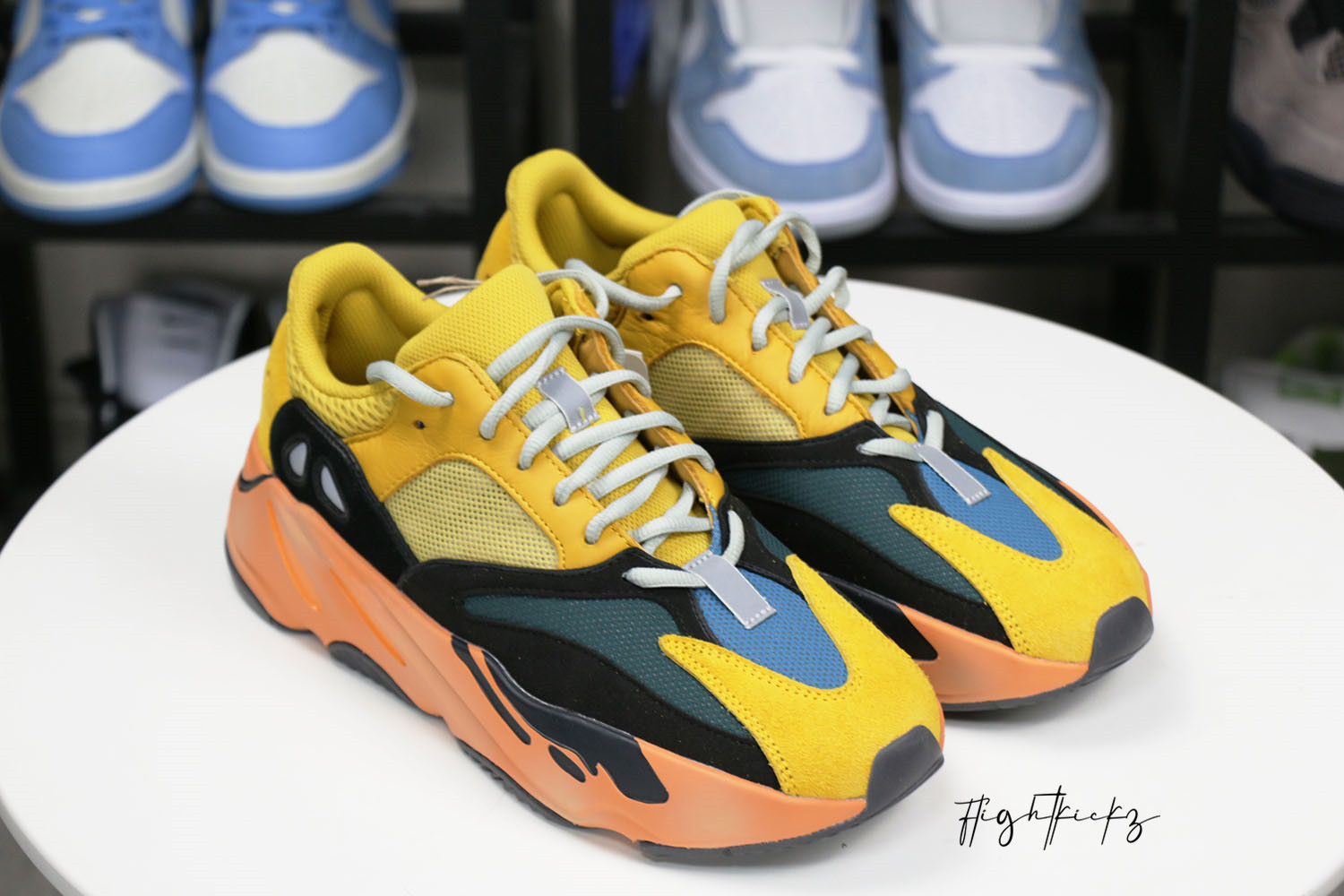 Yeezy Boost 700 Sun 2021
