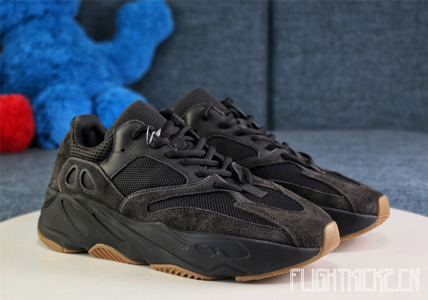 Yeezy Boost 700  Utility Black  2019