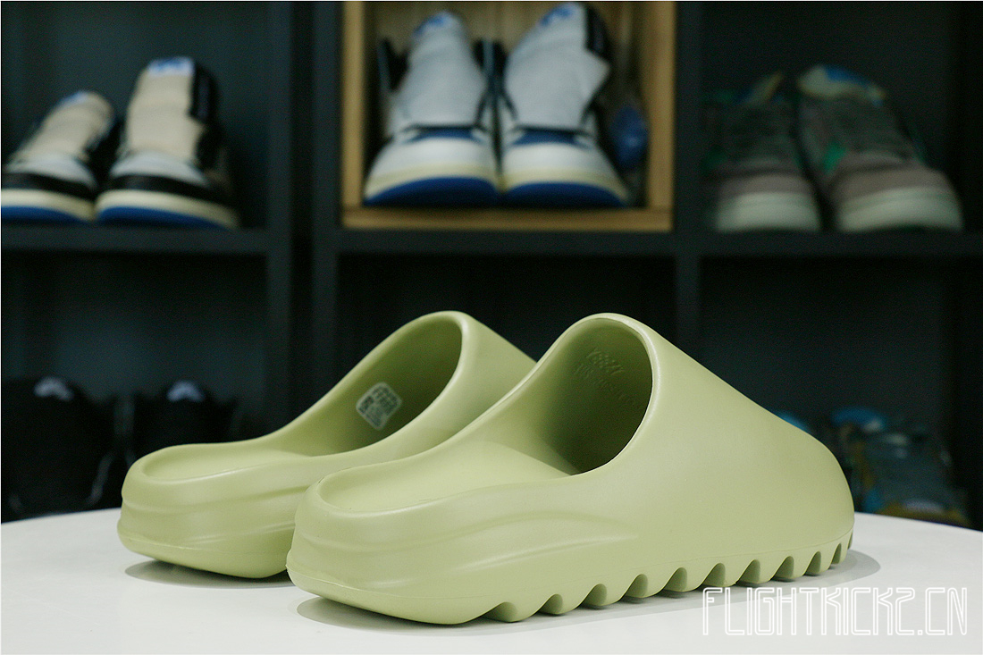 Kanye West Yeezy Slide Resin 2019(FX0494豆绿）