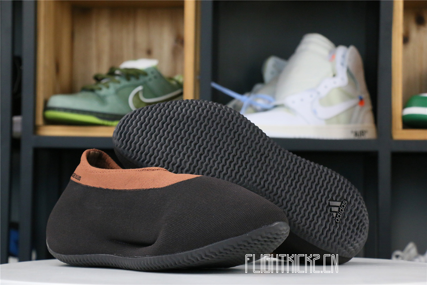 Adidas Yeezy Knit Runner Stone Carbon