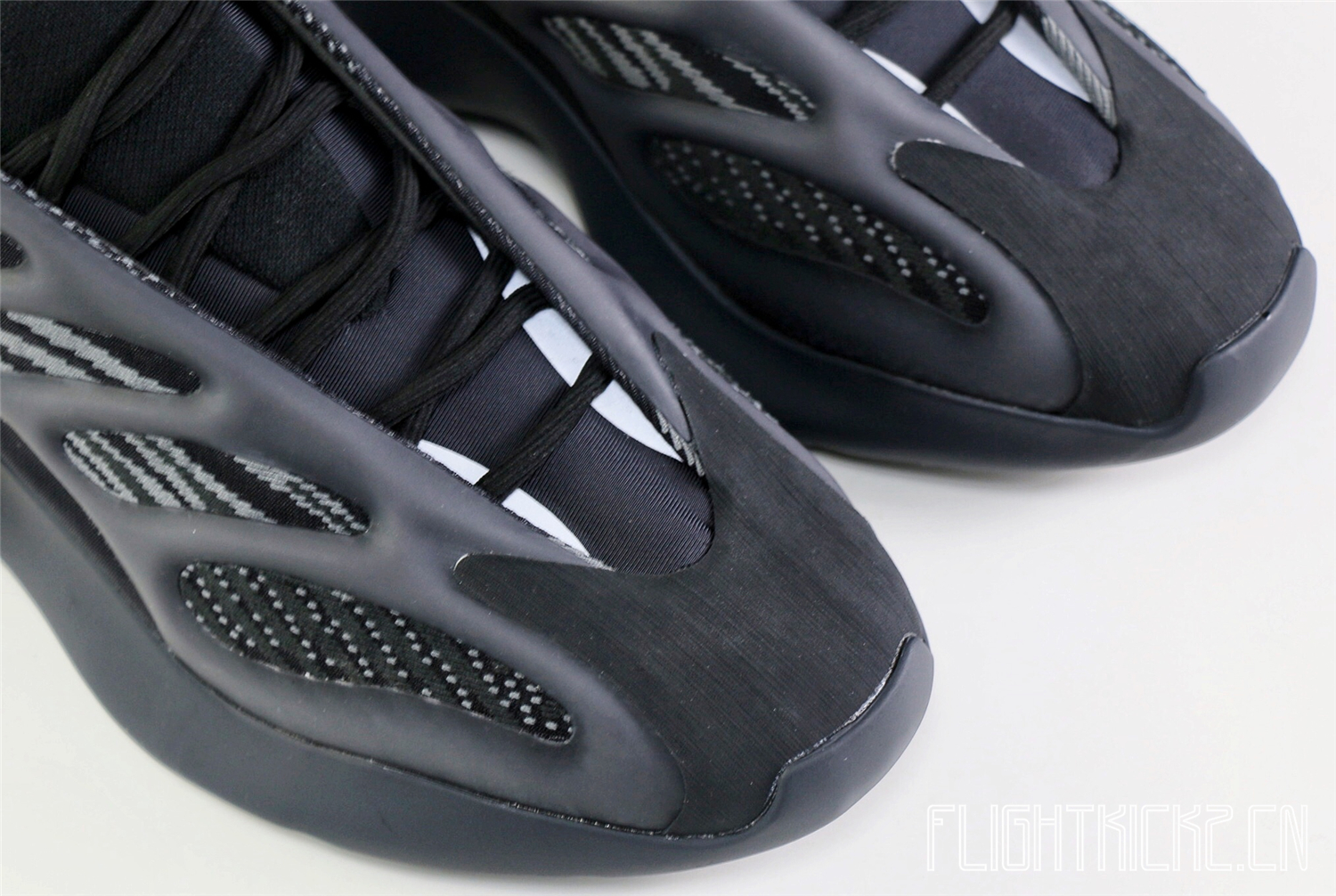 Adidas Yeezy 700 v3 Alvah 2020 (Glow)