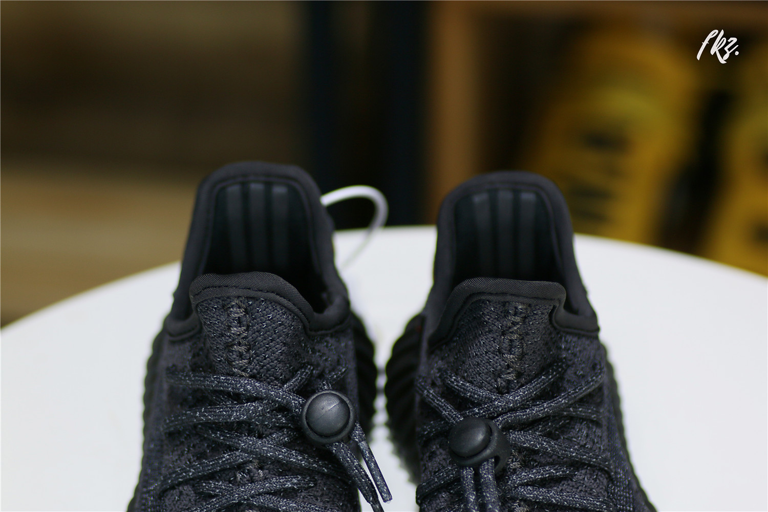 Yeezy 350 Boost V2 Black Static Black kid