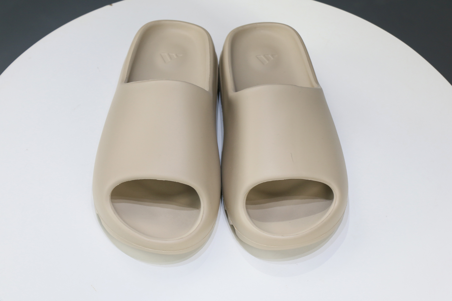 Yeezy Slides Pure 2021（GZ5554暖沙黄）