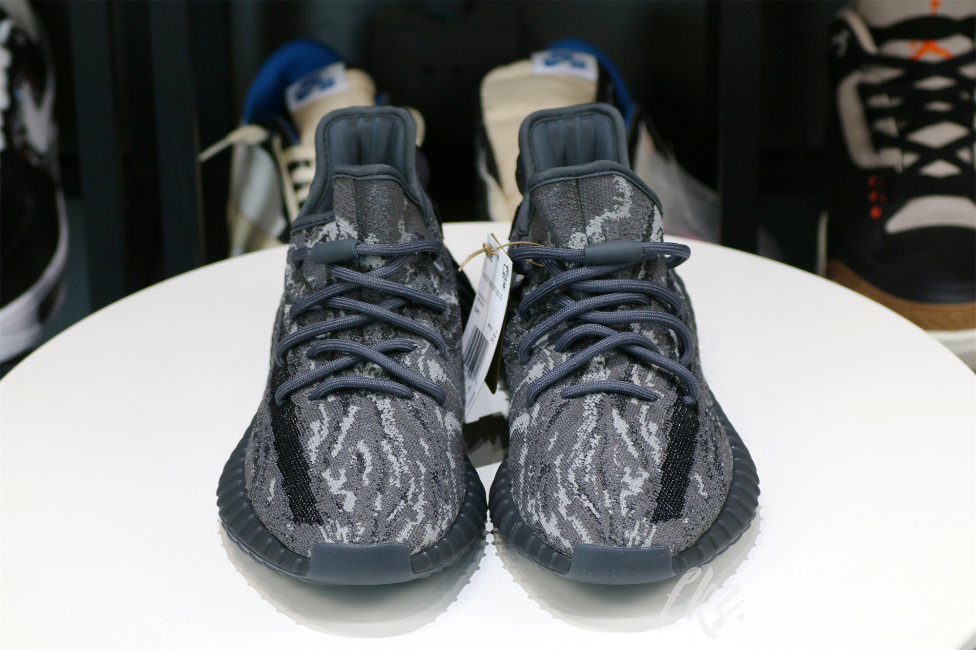 Yeezy Boost 350 V2 “Dark Salt” 2022