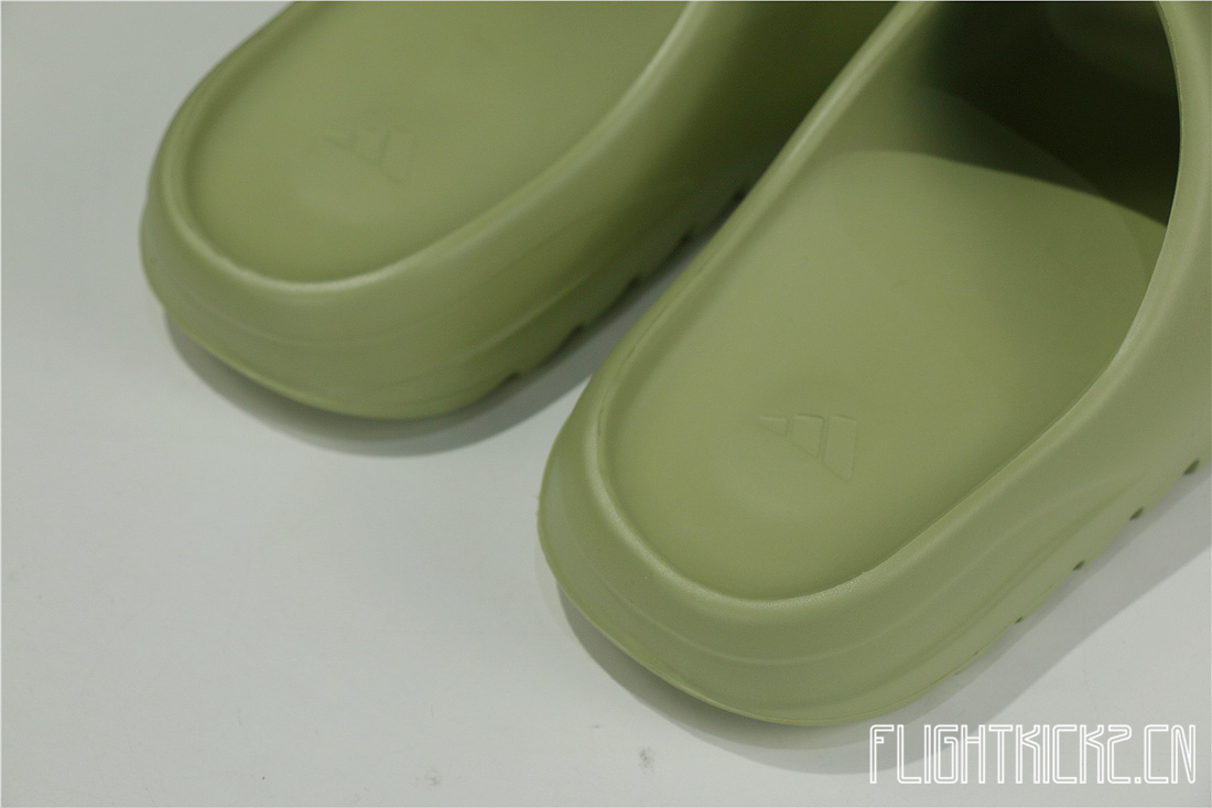 Kanye West Yeezy Slide Resin 2021（GZ5551绿）