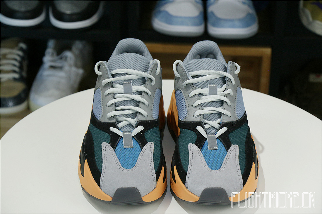 Yeezy Boost 700  Wash Orange  2021