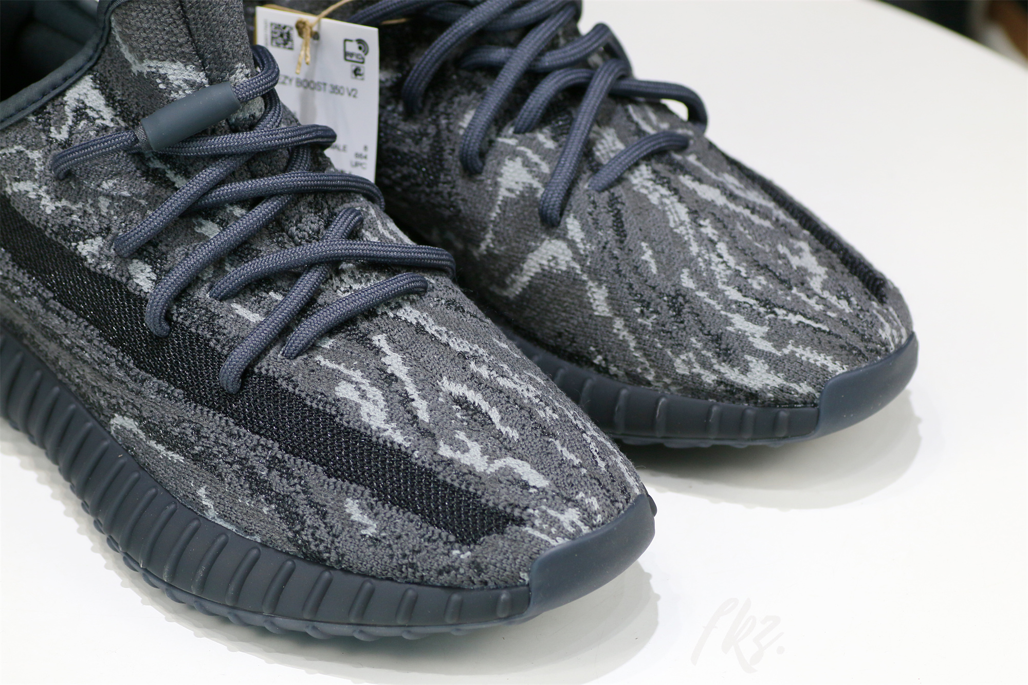 Yeezy Boost 350 V2 “Dark Salt” 2022