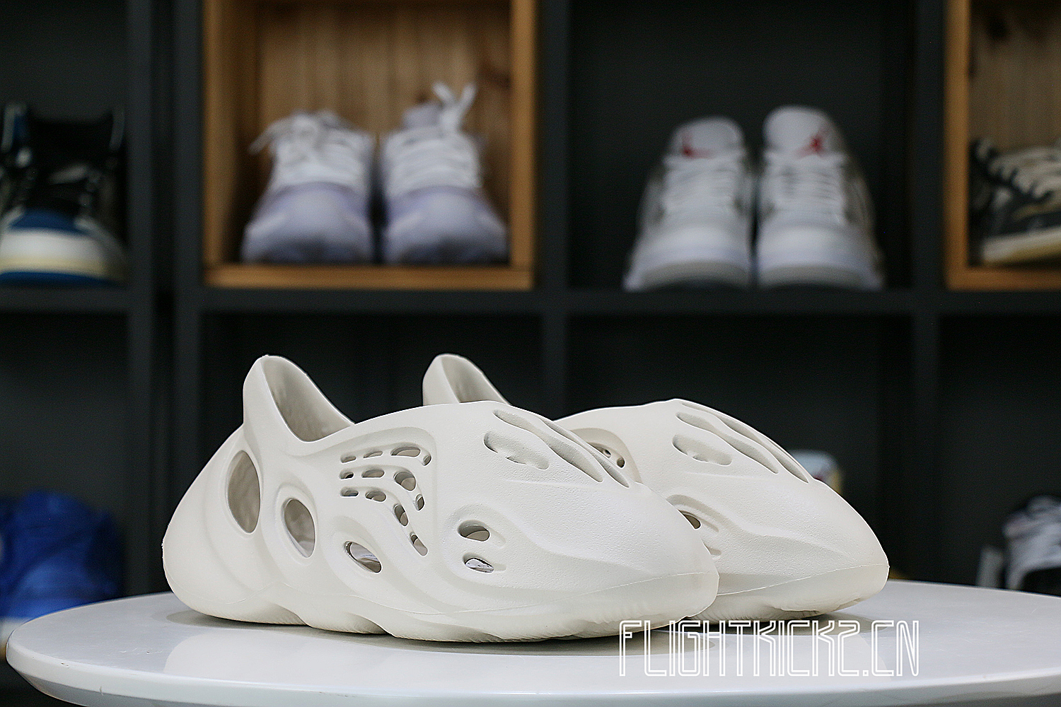 adidas Yeezy Foam RNNR Ararat （G55486骨白）