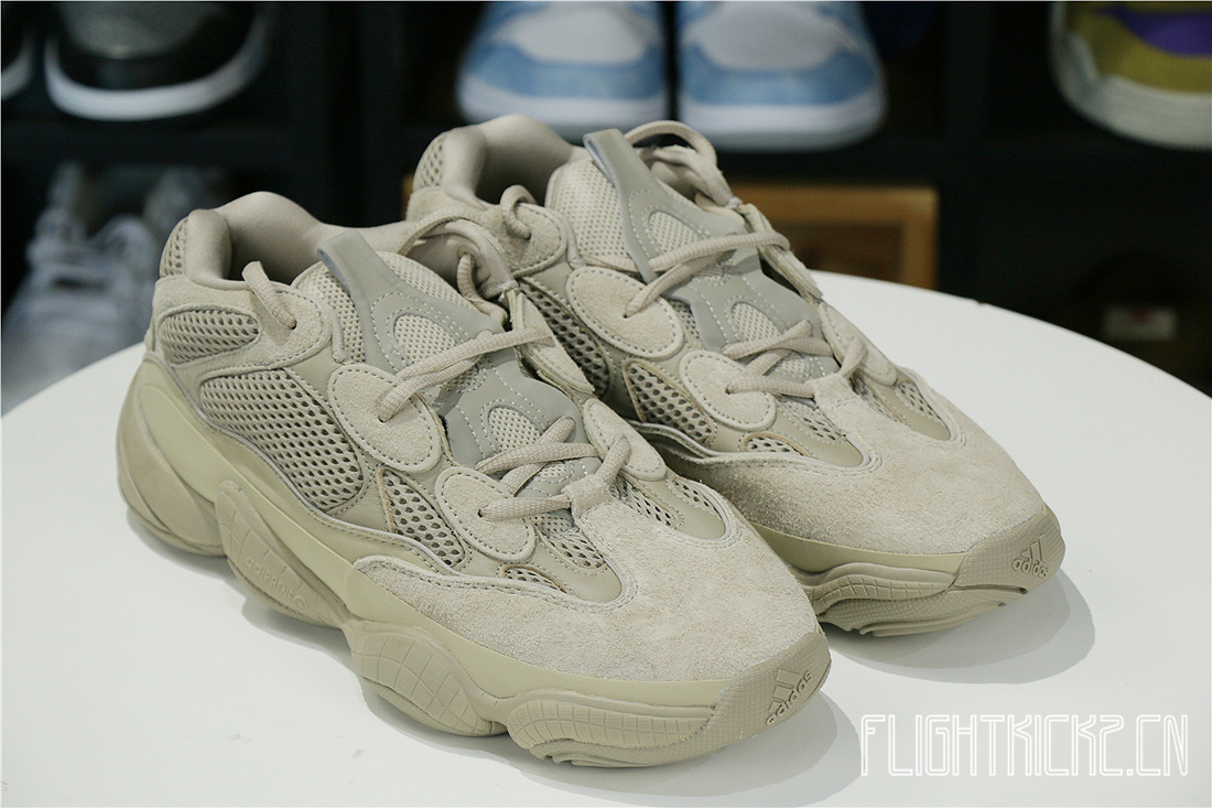 Yeezy Desert Rat 500  Taupe Light   2021