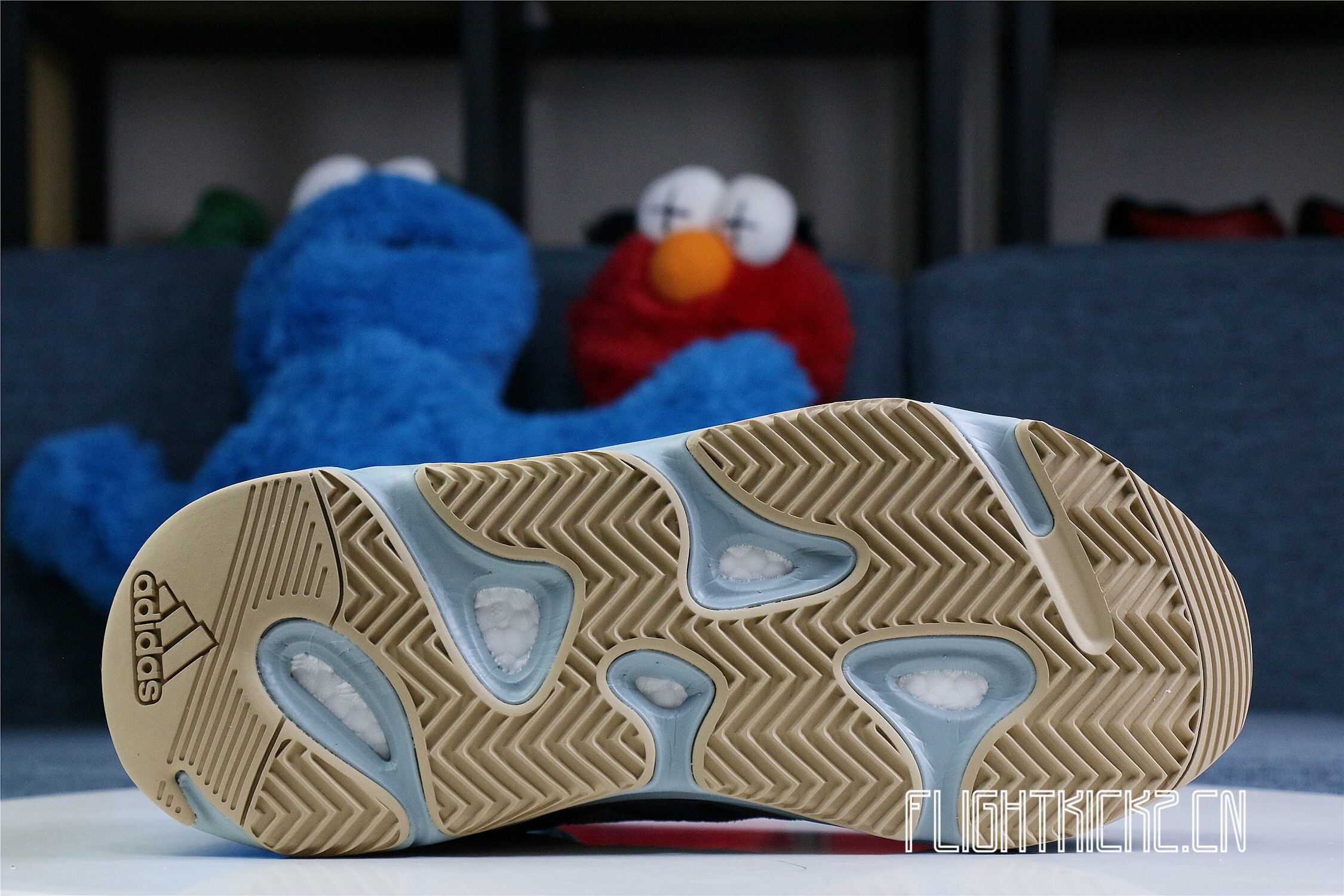 Yeezy Boost 700  Carbon Blue  2020