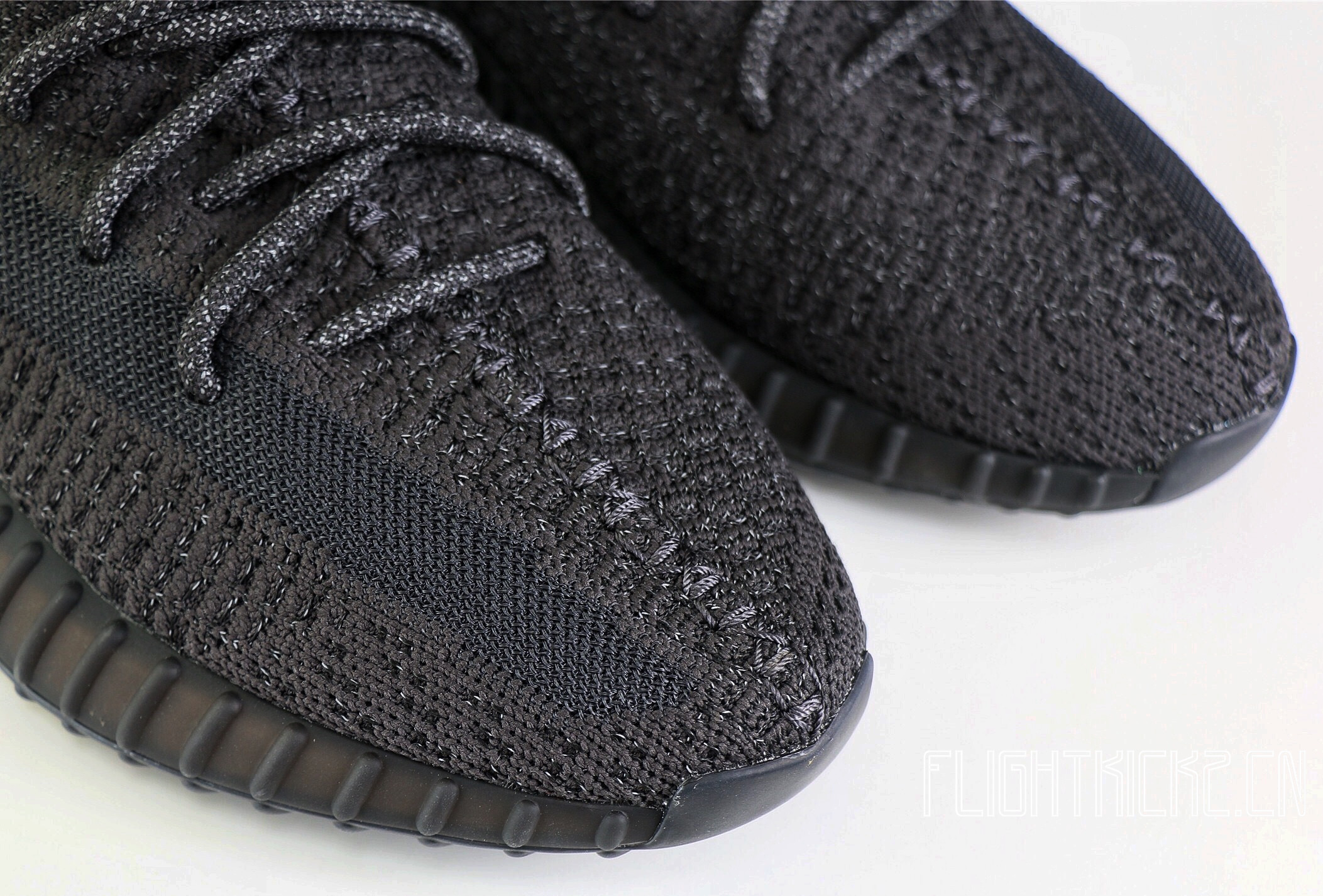 Yeezy 350 Boost V2 Black Static Black Reflective (LN5 A1)