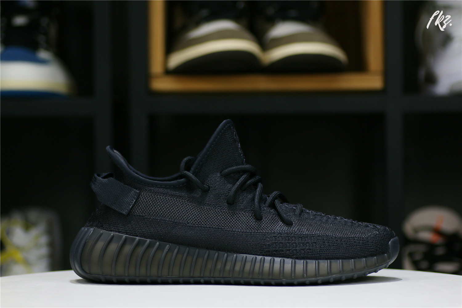 adidas Yeezy Boost 350 V2 Onyx