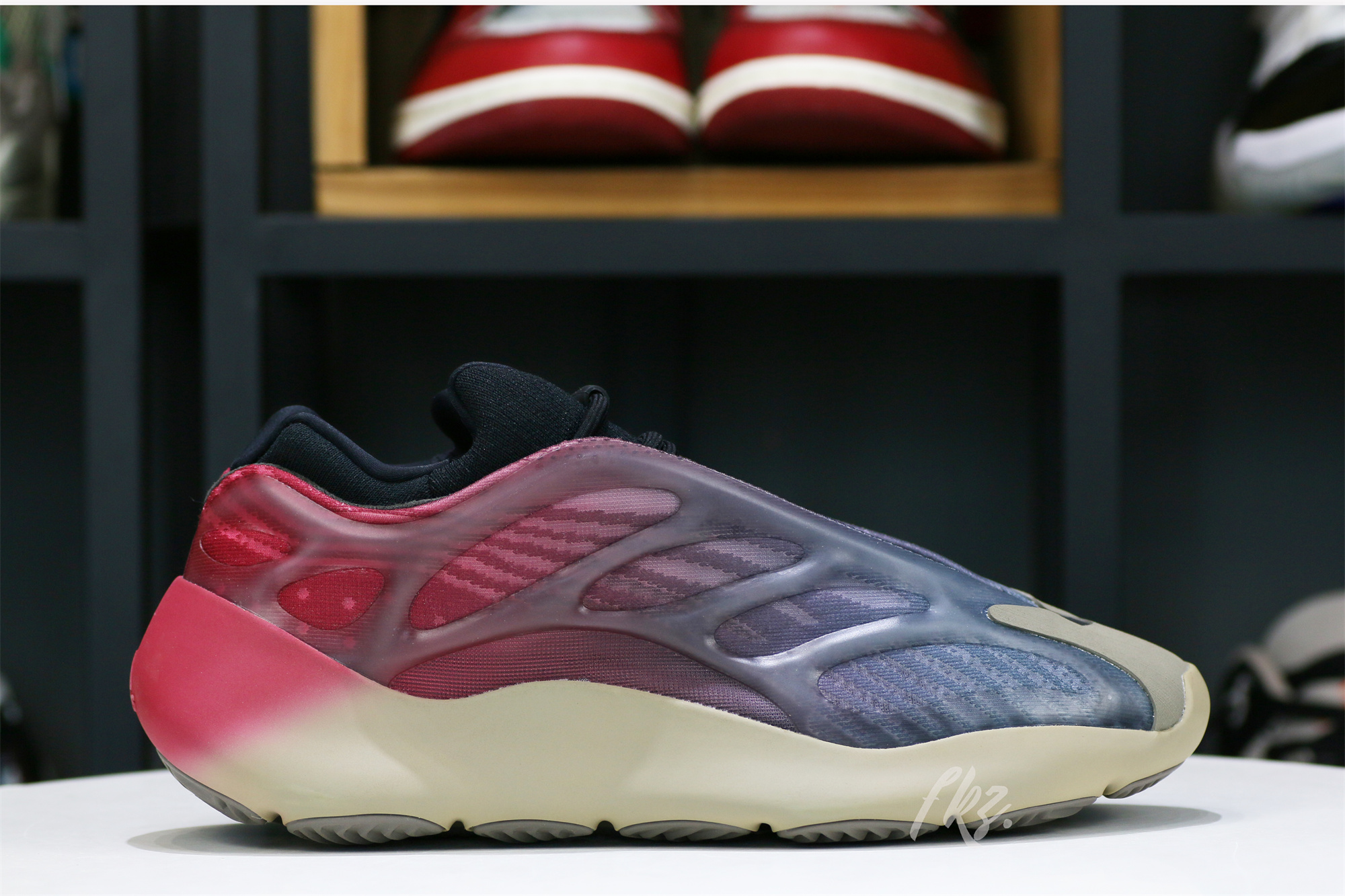 Yeezy 700 V3 Fade Carbon 2022