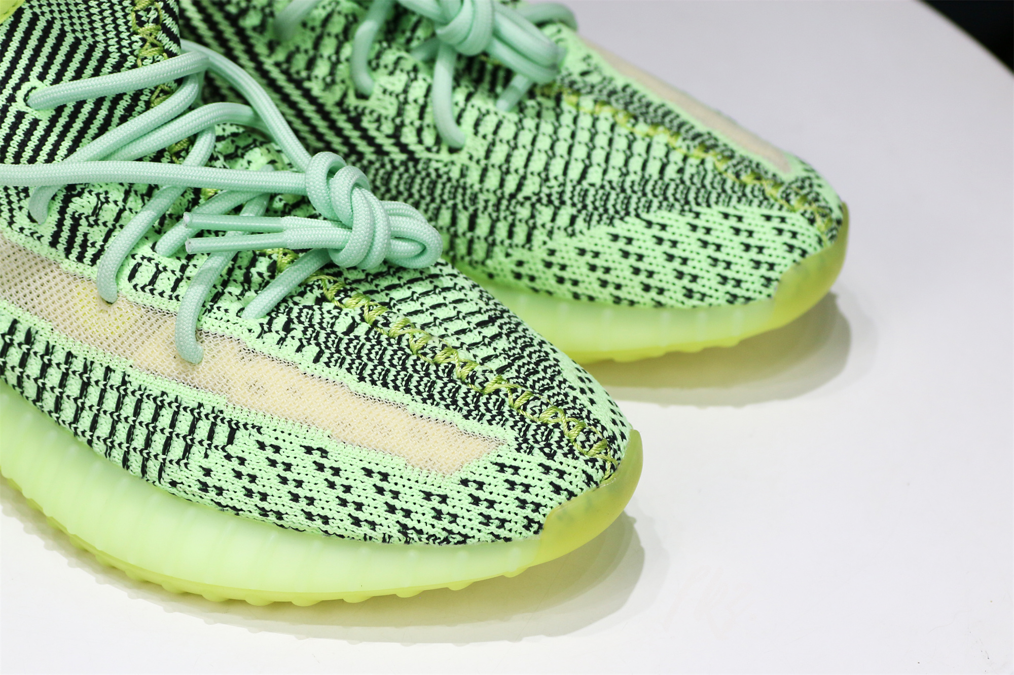 Yeezy Boost 350 v2 Yeezreel None Reflective (LN5 A1)