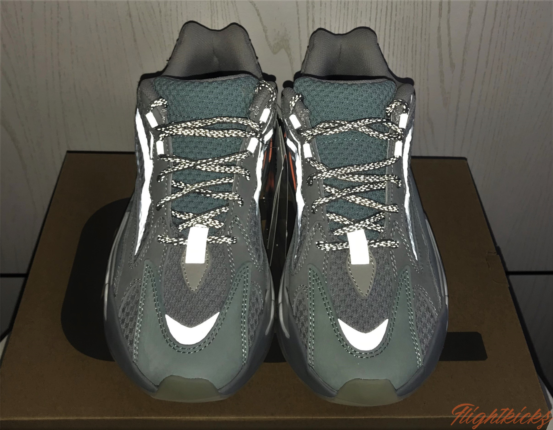 Adidas Yeezy 700 Boost  “Inertia” Reflective 2019