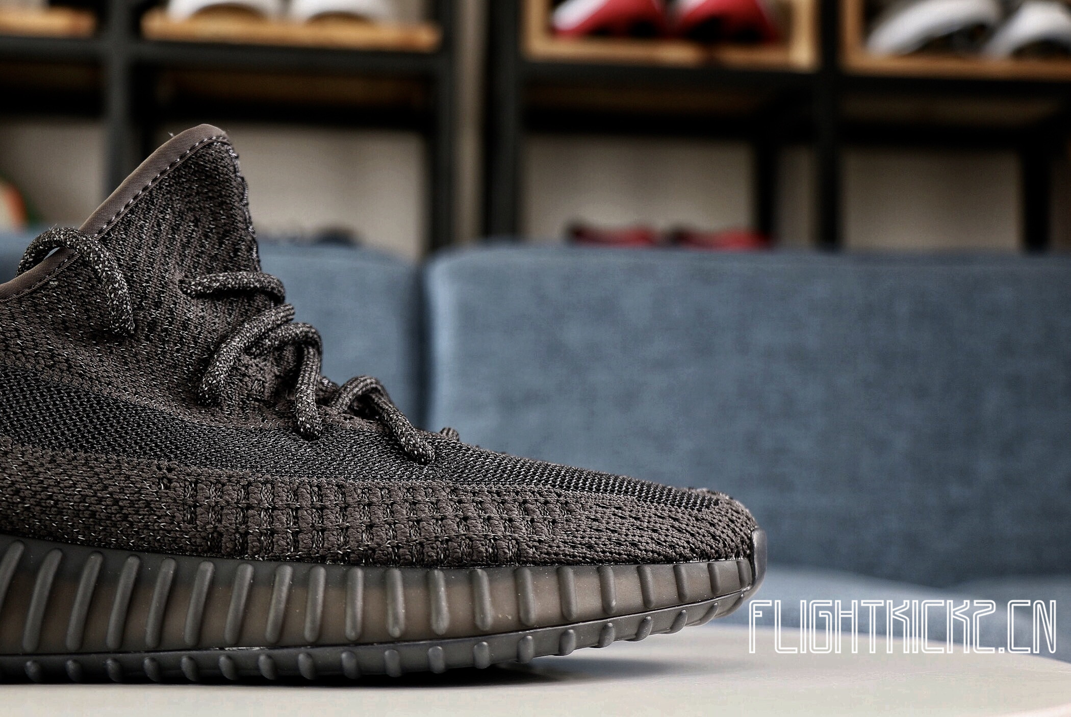 Yeezy 350 Boost V2 Black Static Black Reflective (LN5 A1)