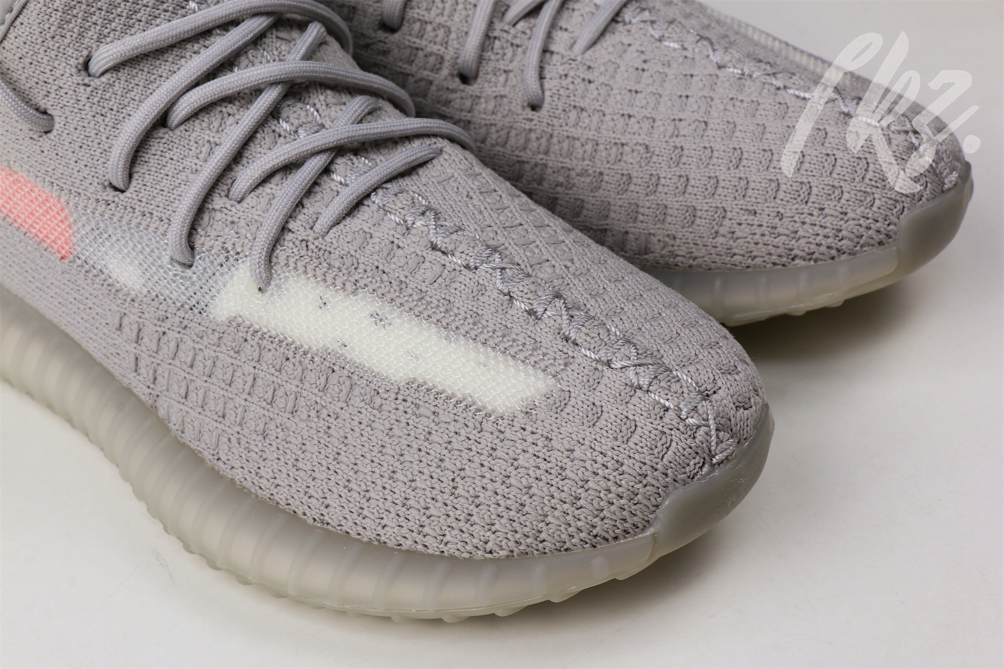 2020 Yeezy 350 V2  Tail Light  None Reflective(Ln5 A1 batch)