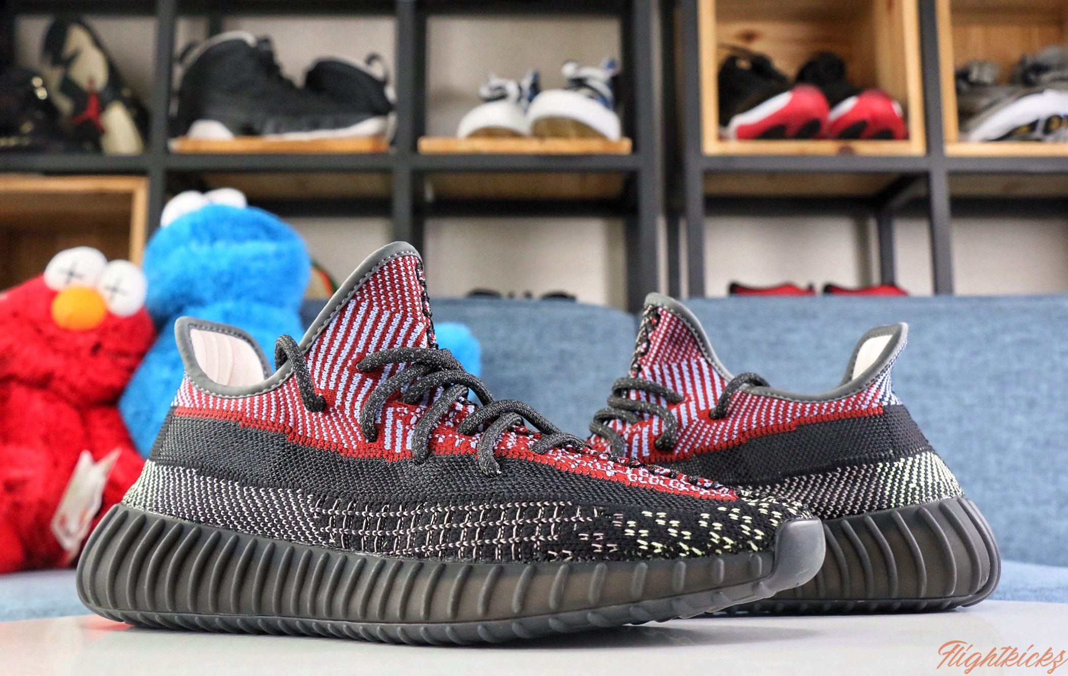 2019 Yeezy Boost 350 v2 “Yecheil”  Reflective (LN5 A1)