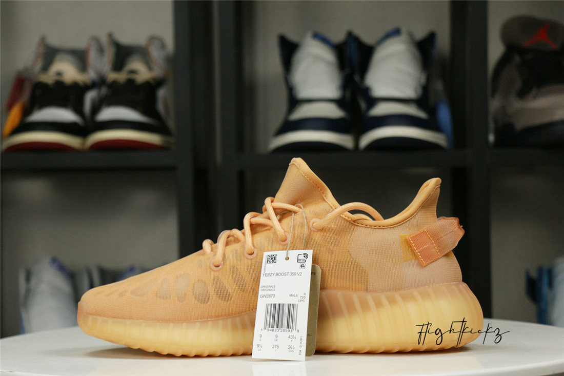 Yeezy 350 V2  Mono Clay  2021