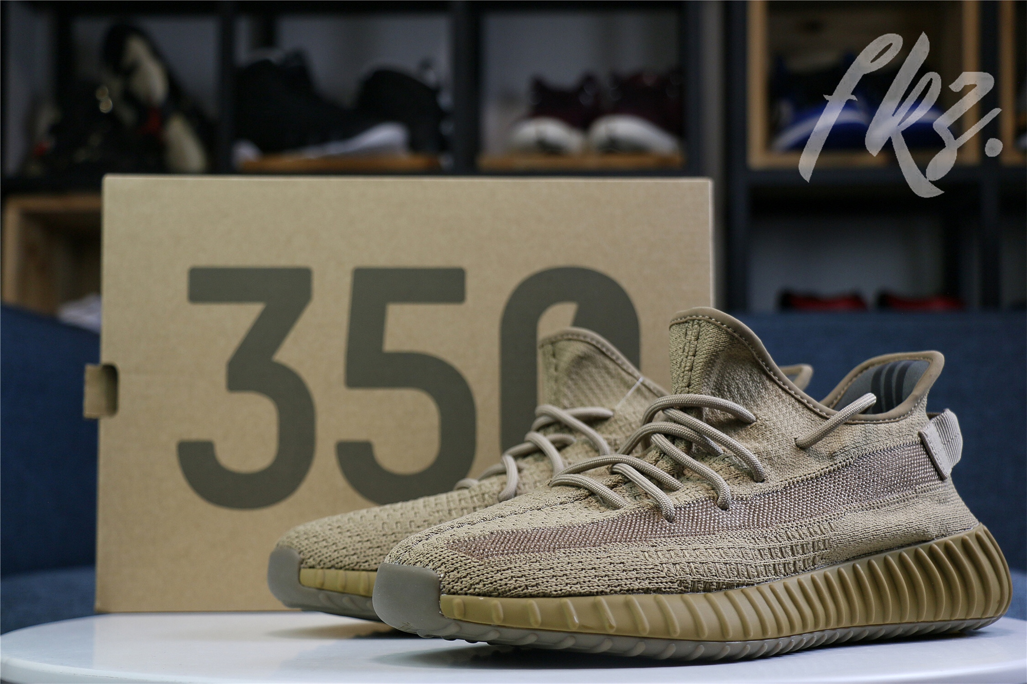 2020 Yeezy 350 V2  Earth  (Ln5 A1)