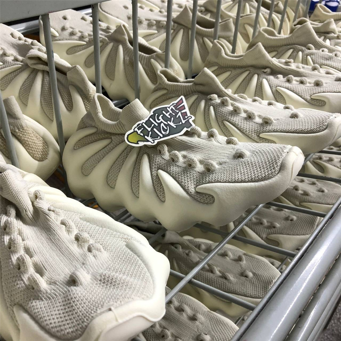 Yeezy 450 Cloud White 2021 Ln5 A1
