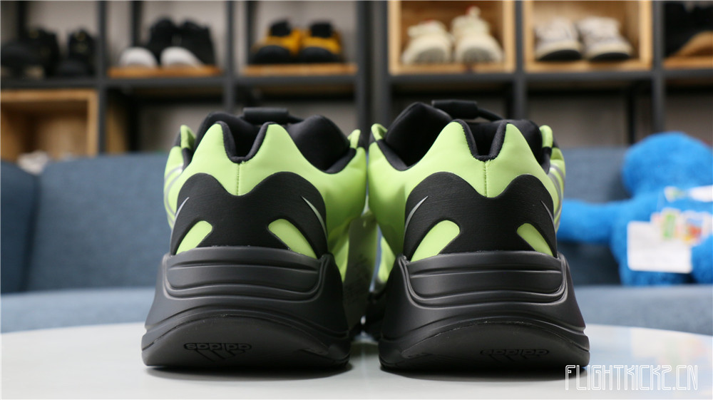 Yeezy Boost 700 MNVN Phosphor 2020