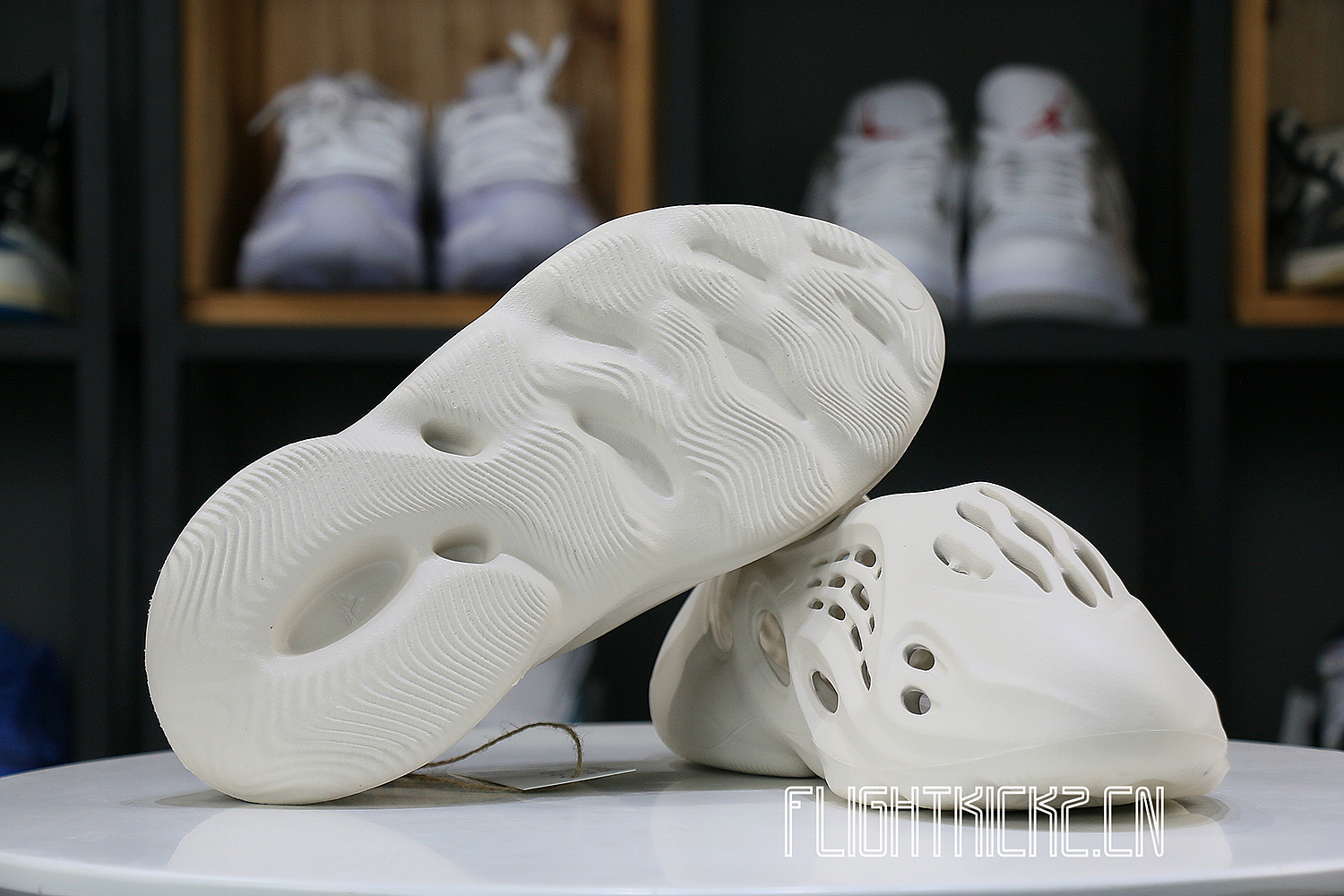 adidas Yeezy Foam RNNR Ararat （G55486骨白）