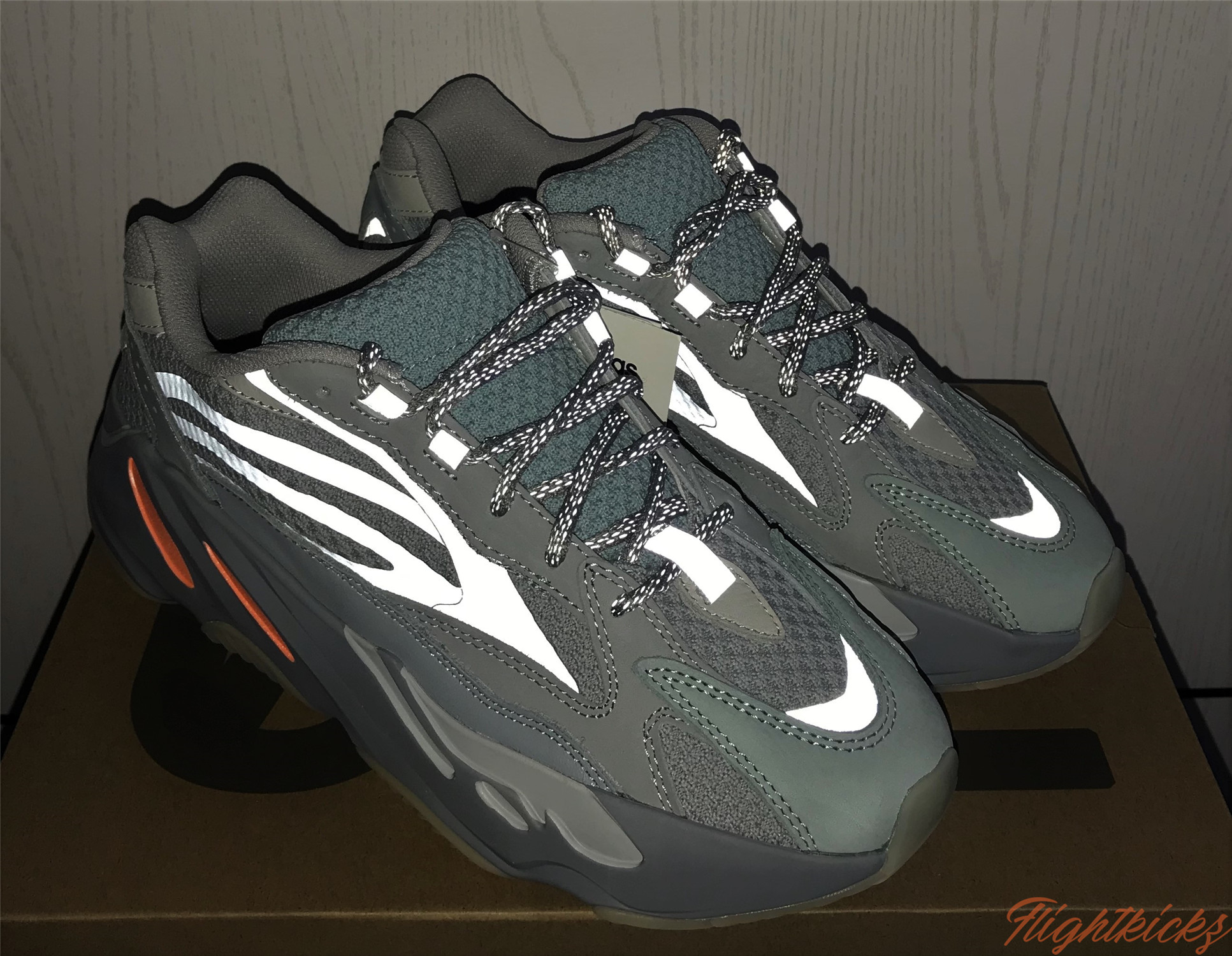 Adidas Yeezy 700 Boost  “Inertia” Reflective 2019