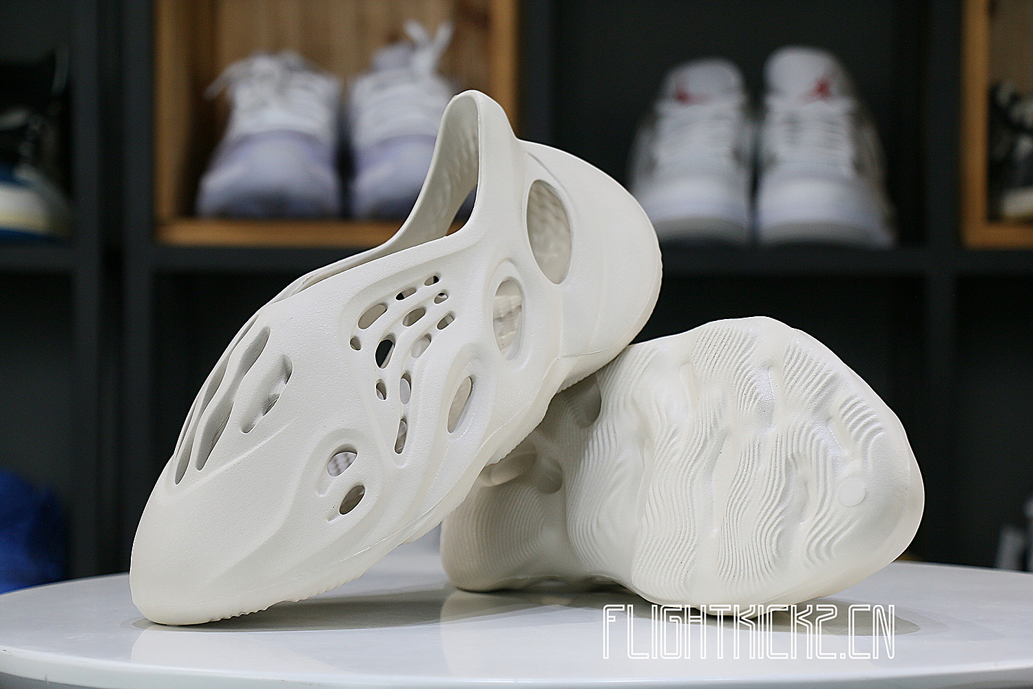 adidas Yeezy Foam RNNR Ararat （G55486骨白）