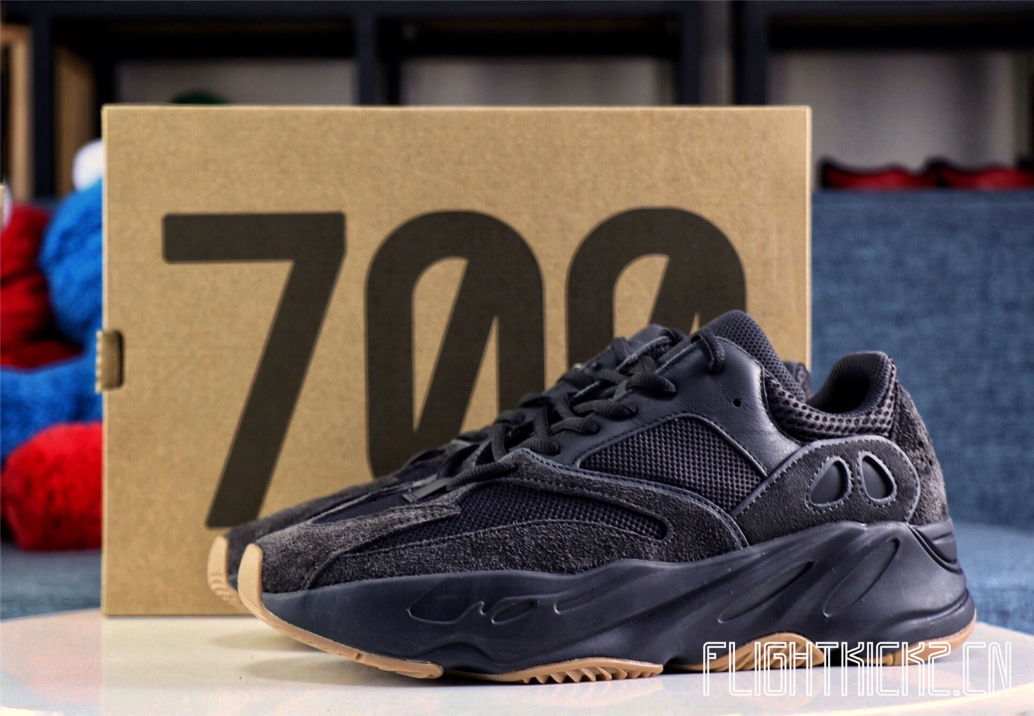 Yeezy Boost 700  Utility Black  2019