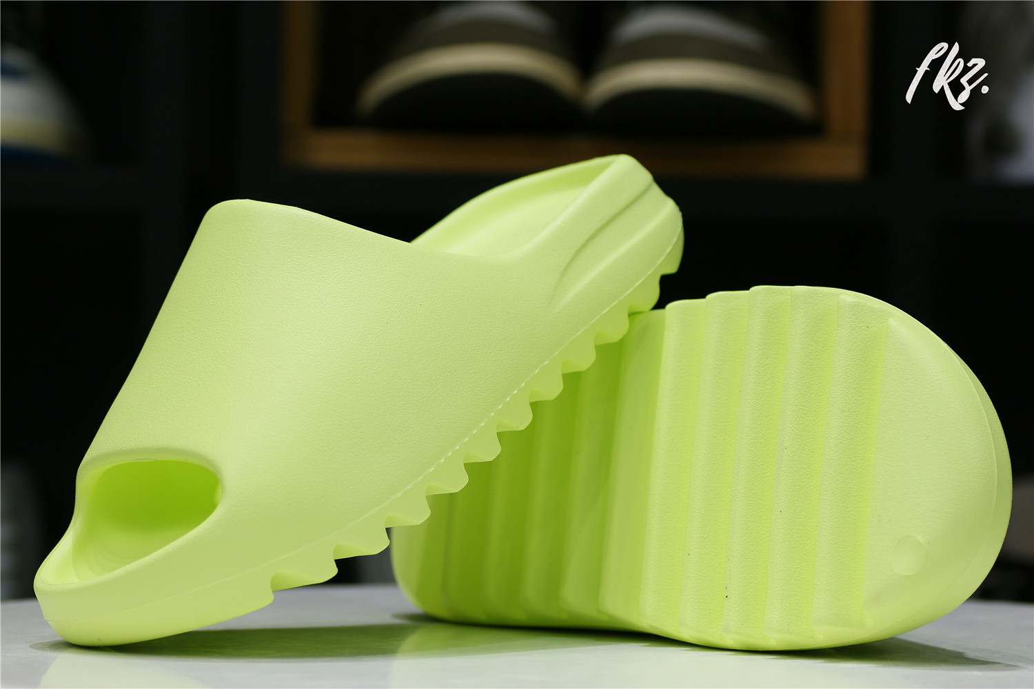adidas Yeezy Slide Glow Green (2022) (Restock)