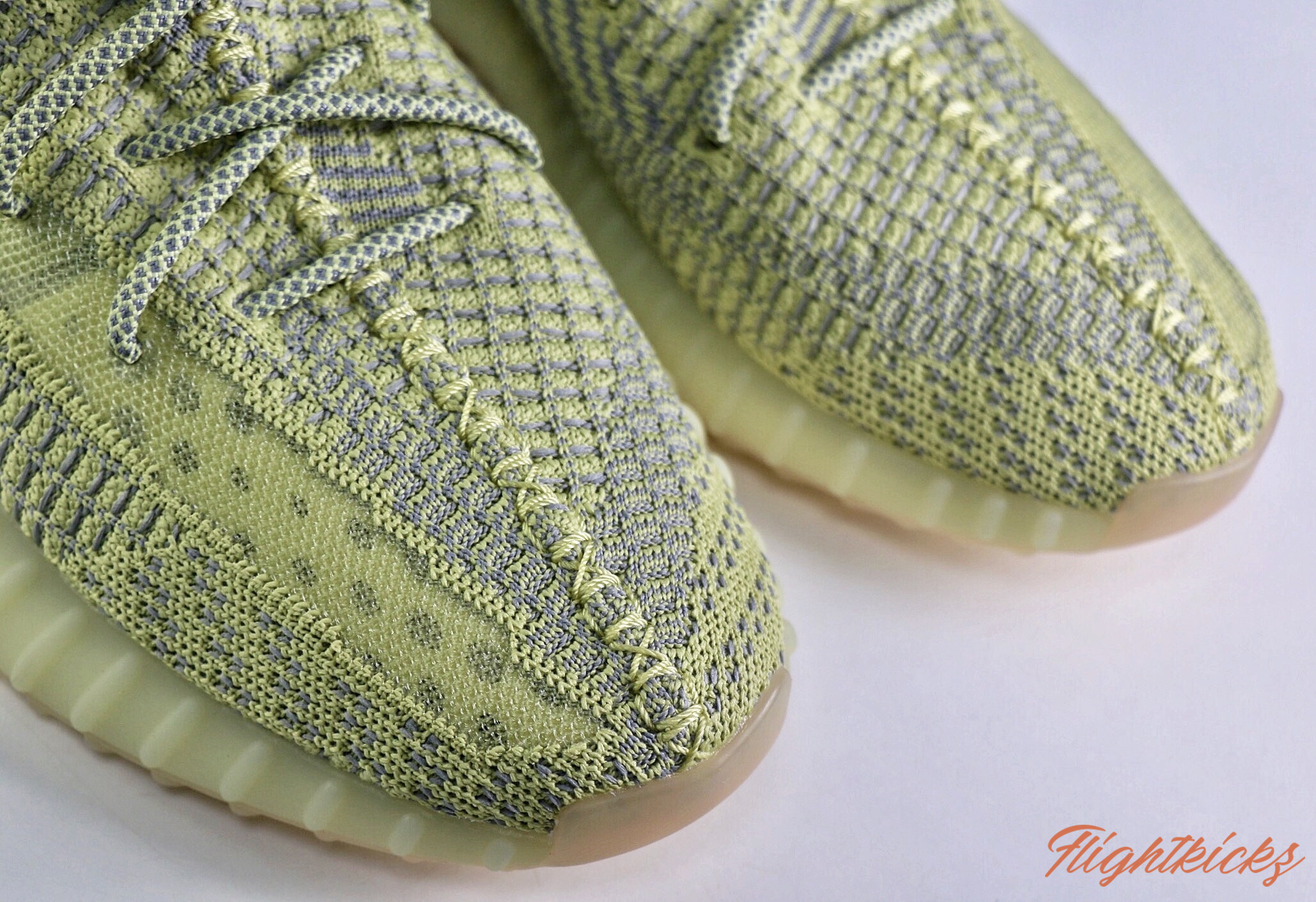 Yeezy Boost 350 V2 Antlia None Reflective (LN5 A1)