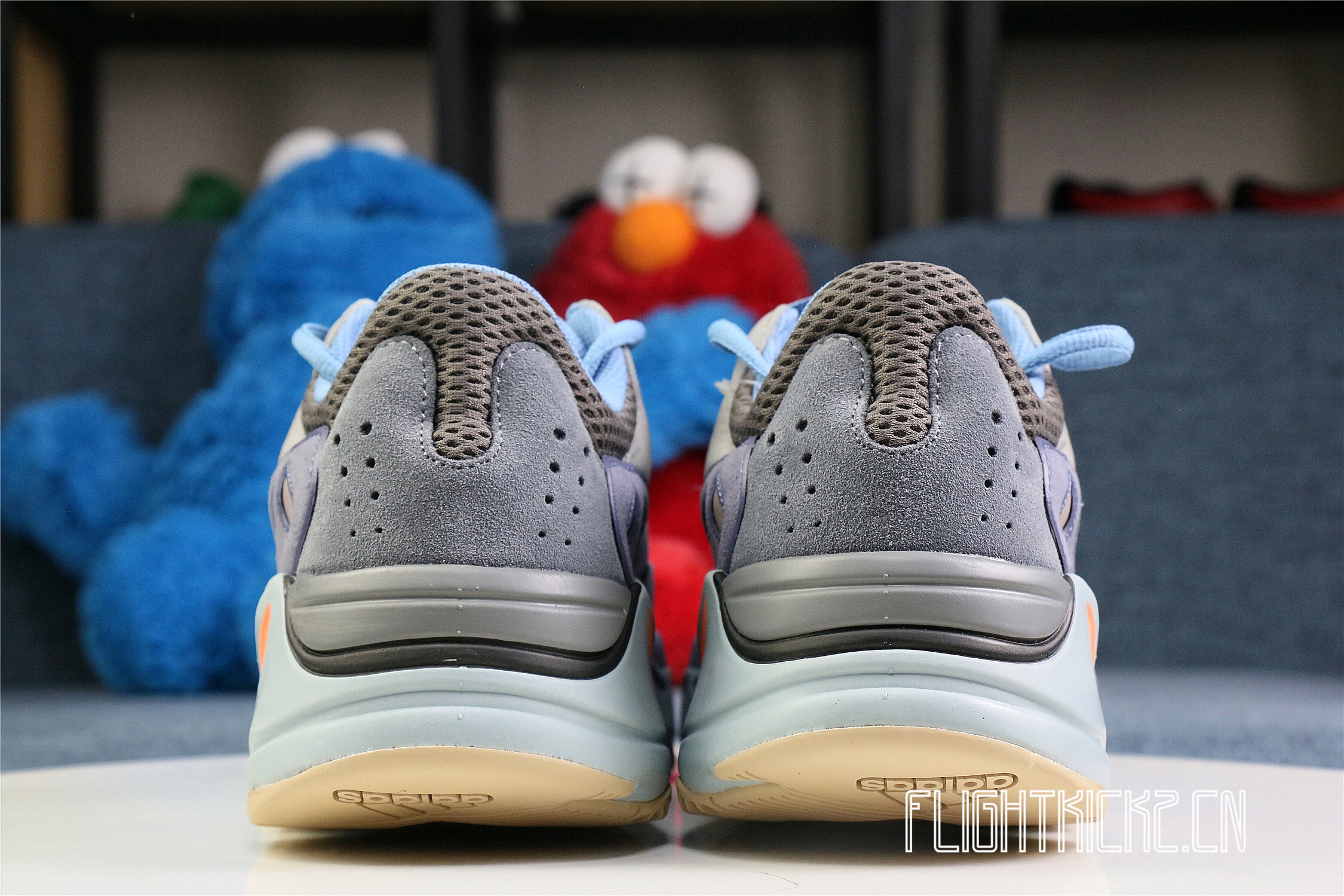 Yeezy Boost 700  Carbon Blue  2020