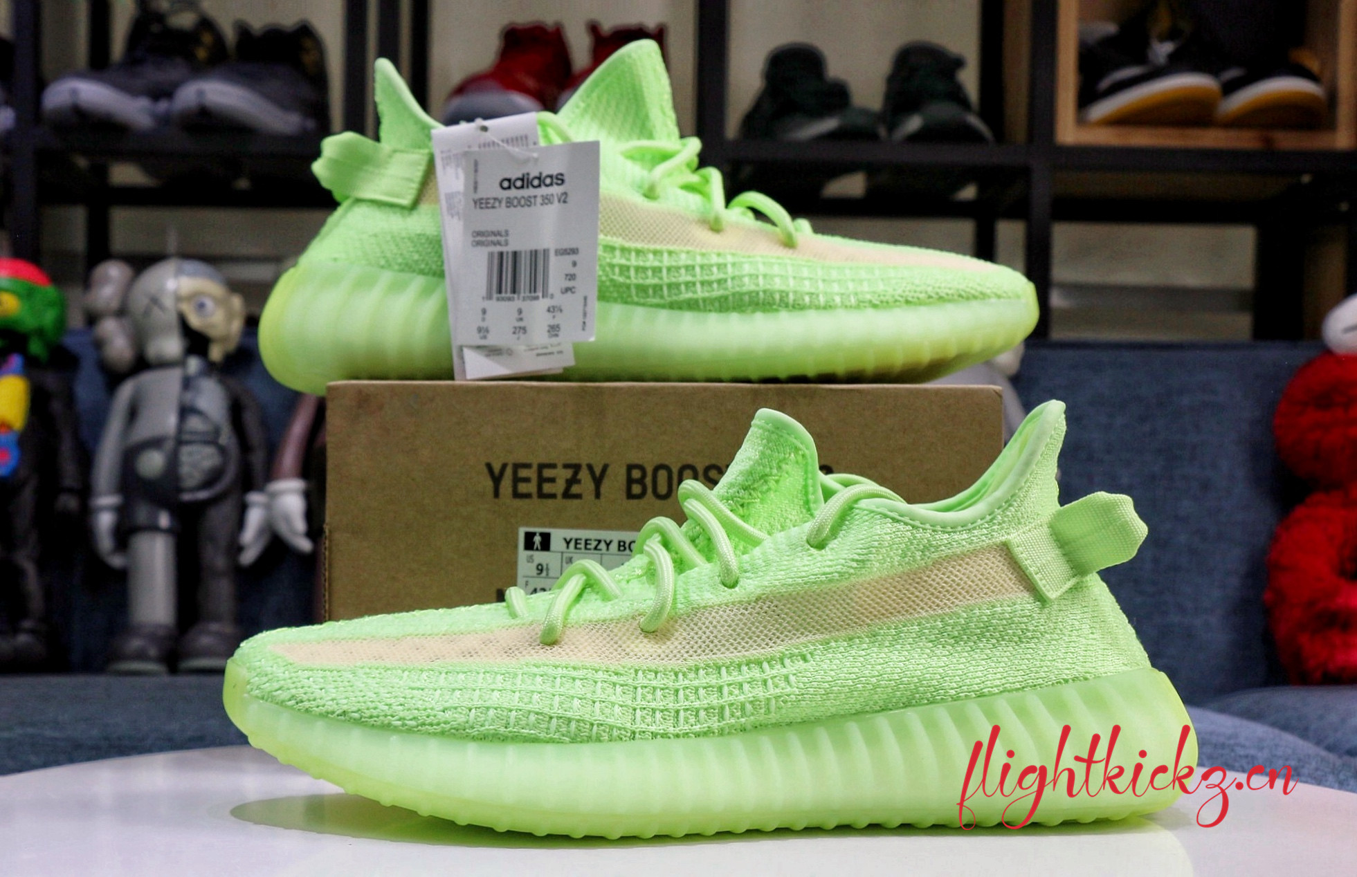 Yeezy Boost 350 V2  Glow In The Dark （Ln5 A1)