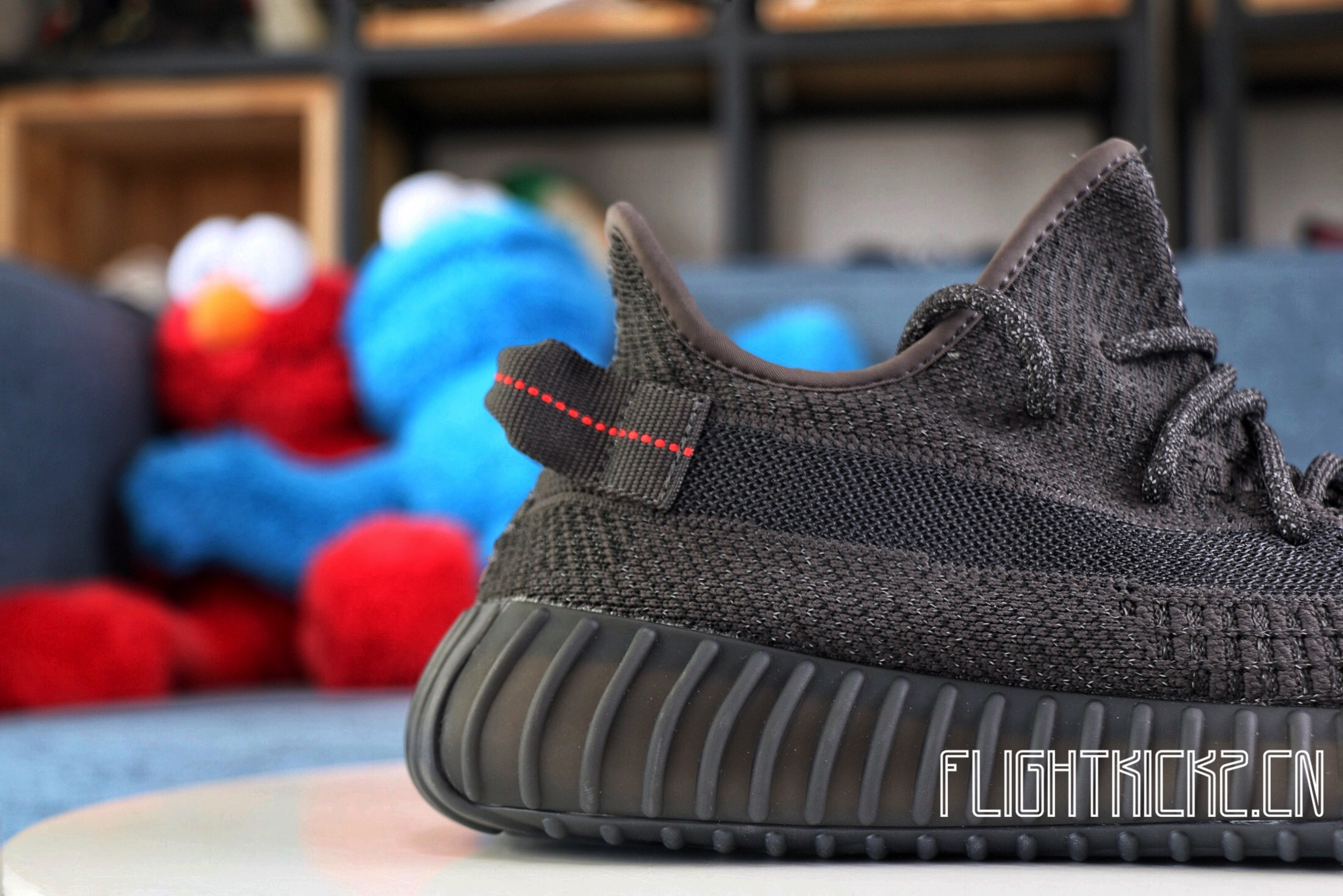 Yeezy 350 Boost V2 Black Static Black Reflective (LN5 A1)