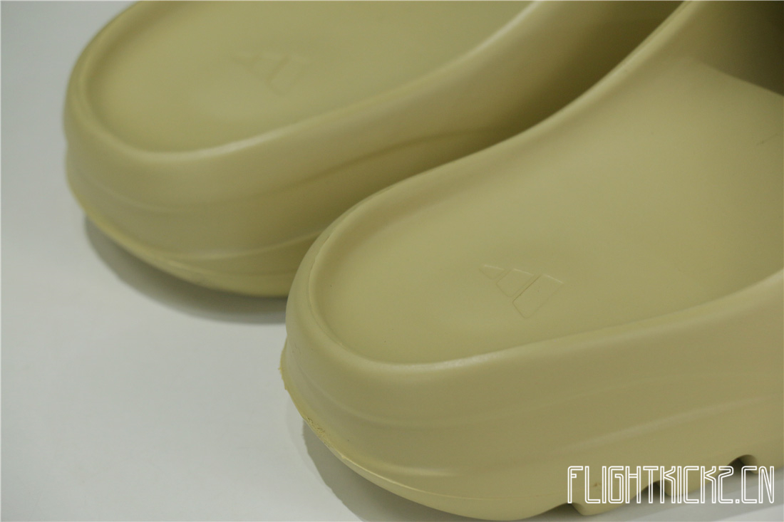 Yeezy Slides Desert Sand 2019（FW6344沙色）