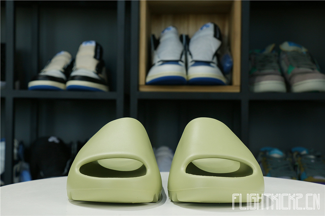 Kanye West Yeezy Slide Resin 2019(FX0494豆绿）