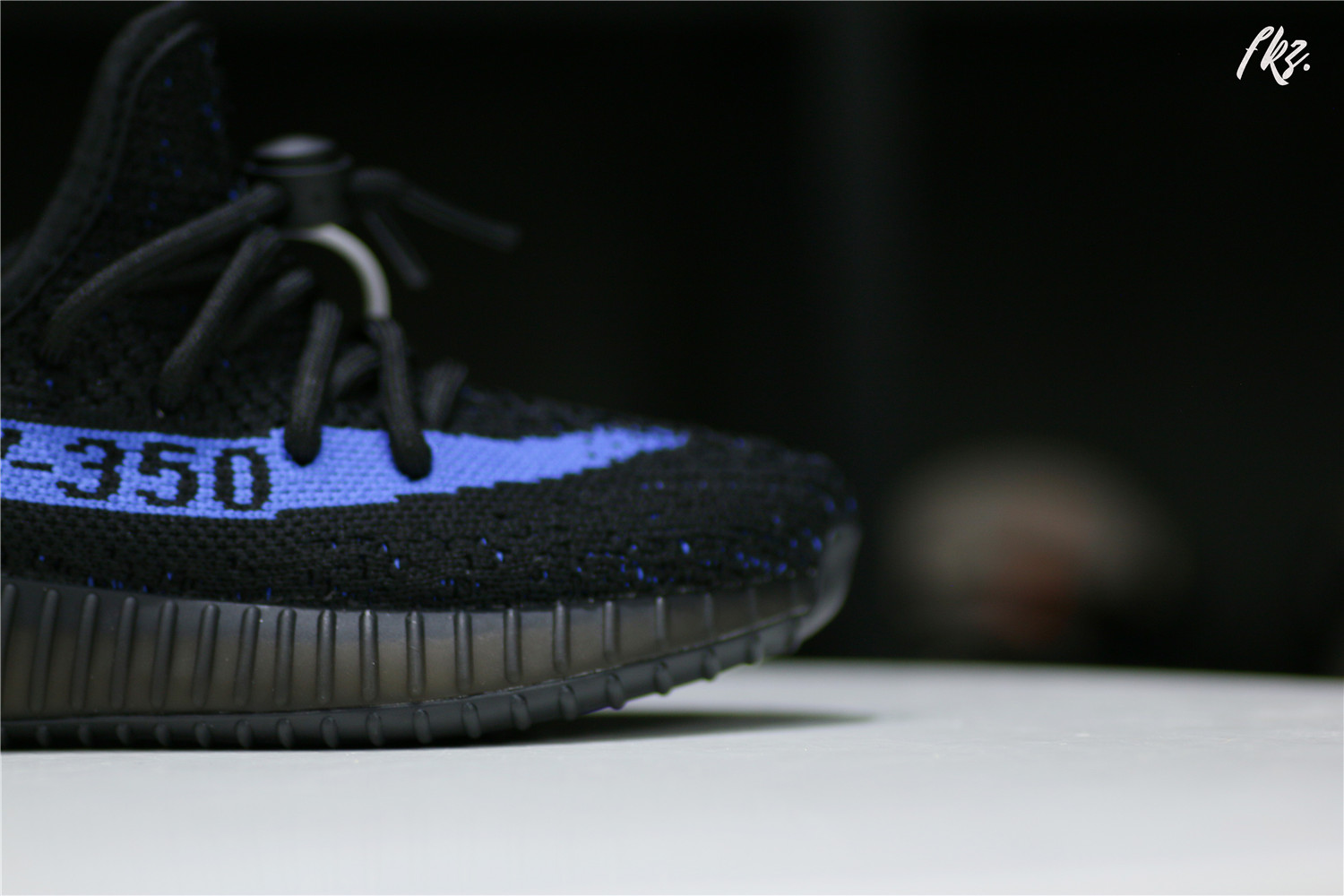 adidas Yeezy Boost 350 V2 Dazzling Blue kid