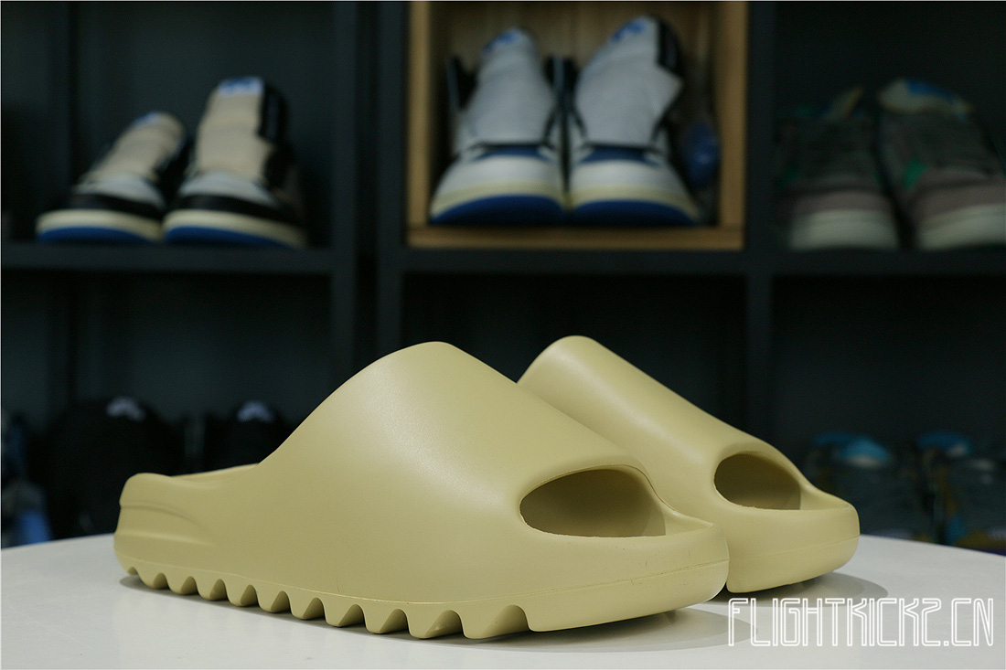 Yeezy Slides Desert Sand 2019（FW6344沙色）