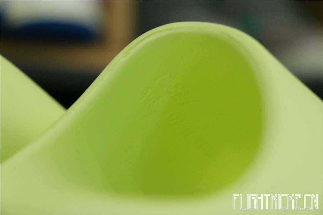 Yeezy Slides Glow Green 2021